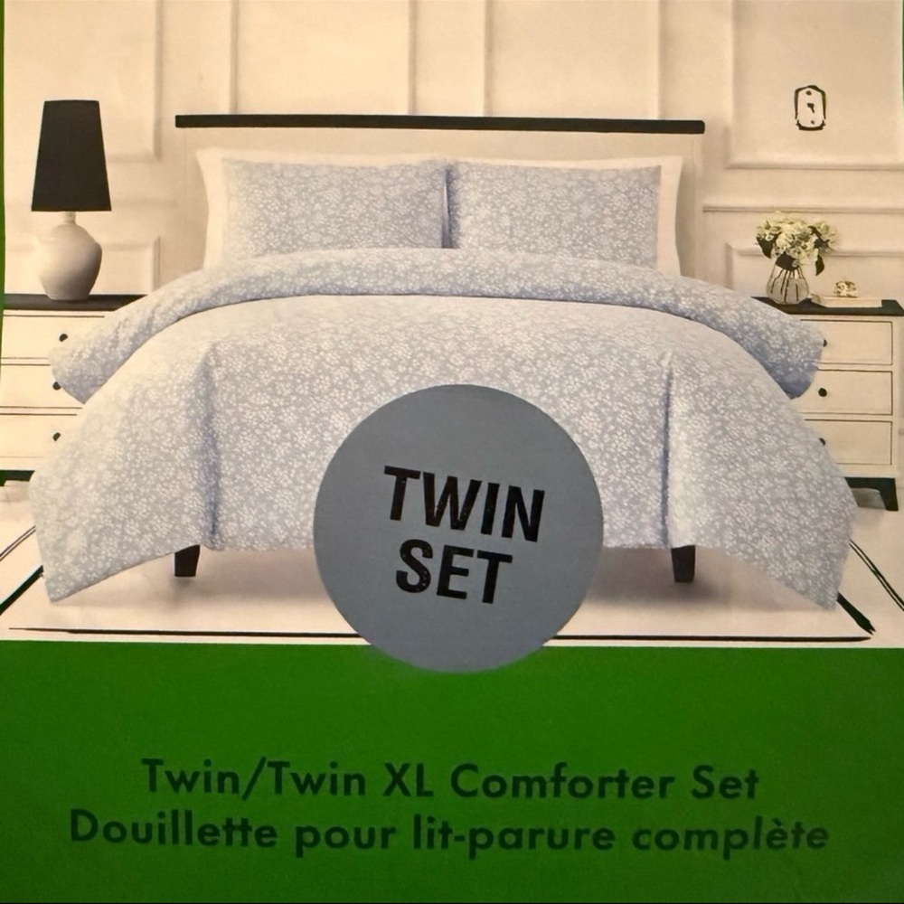 ⚡️Kate Spade Twin XL "Flower Shower" Comforter Set - Picture 1 of 5
